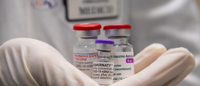 Vaccini, arrivate 430mila dosi di AstraZeneca