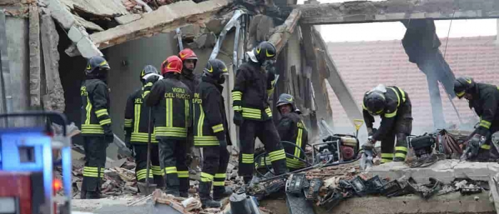 Gubbio, esplosione in laboratorio: due morti