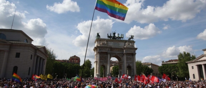 Milano: 8mila persone in piazza per chiedere l’approvazione del ddl Zan