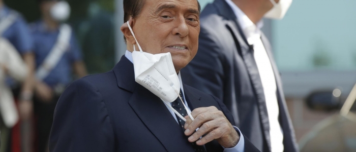 Berlusconi: "L'Italia sta ripartendo, è il momento di tagliare le tasse"