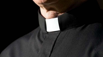 Milano, arrestato sacerdote per abusi su minori