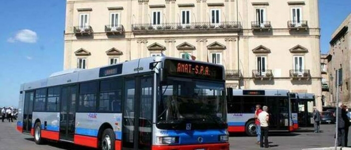 Taranto, autisti abusavano di una disabile su autobus di linea