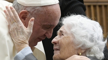 Papa Francesco, la giornata dedicata ai nonni e agli anziani