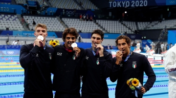 Tokyo 2020, record tutto italiano nella 4x100 stile libero