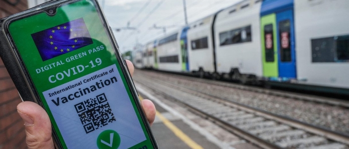 Green pass, non sarà obbligatorio per i trasporti locali e regionali