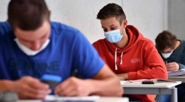 Scuola, raggiunto l’accordo con i sindacati. Al via il Protocollo per il rientro