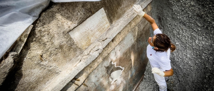 Spettacolare scoperta a Pompei: una tomba unica con un corpo semi-mummificato