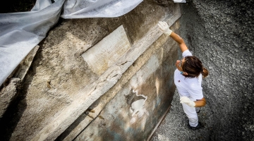 Spettacolare scoperta a Pompei: una tomba unica con un corpo semi-mummificato