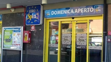 Roma, spara al vigilante del supermercato che lo invita a indossare la mascherina