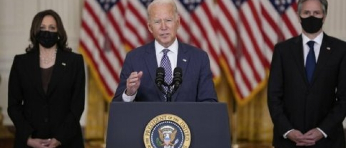 Biden: "Colpiremo ancora l'Isis. Il rischio di nuovi attacchi è alto"