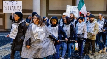 Novara, manifestazioni no Green Pass. Il sindaco: “Valuteremo lo stop”