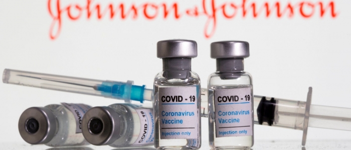 Vaccini, l’Aifa autorizza il richiamo per Johnosn&Johnosn