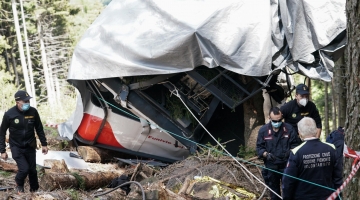 Mottarone, rimossi i resti della funivia