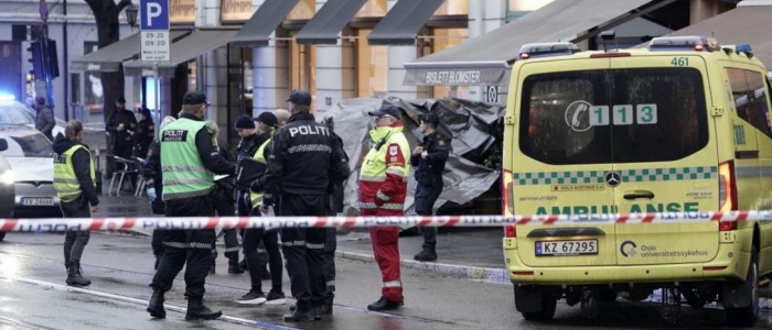 Oslo, uomo accoltella passanti. Sparato e ucciso dalla polizia