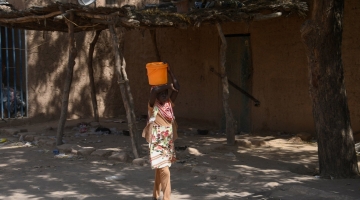 Niger, 26 bambini muoiono nell’incendio di una scuola