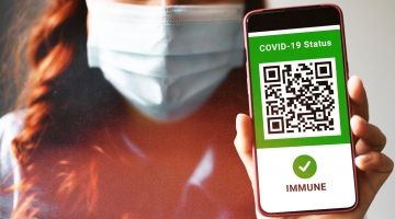 Regioni, al vaglio un super Green pass solo per vaccinati e guariti