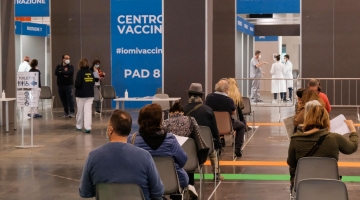 Vaccini, somministrazione prime dosi in aumento del 40%