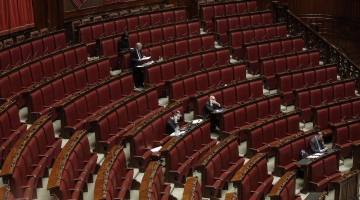 Ddl sul fine vita, Parlamento semivuoto durante la discussione