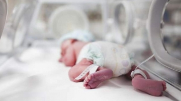 Milano, è fuori pericolo il bimbo nato di appena 370 grammi