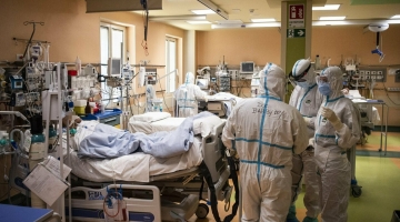 Covid, indice Rt ancora al di sopra della soglia epidemica. Kluge: “A gennaio nuova ondata di Omicron”