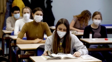 Covid, la scuola riparte in presenza come previsto. Nuovi protocolli di sicurezza