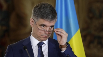 Ucraina, ambasciatore Prystaiko: “È necessario trovare una soluzione entro mercoledì”