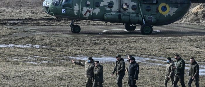 Ucraina, oltre 60 attacchi da parte dei separatisti filorussi. Ma l’esercito non risponde per ora