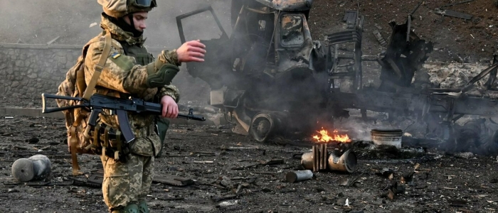 Ucraina, chilometri di mezzi militari russi vero la capitale