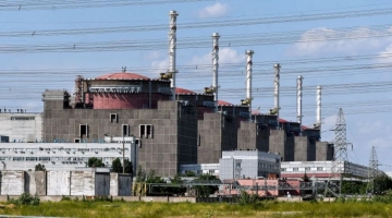 Zaporizhzhia, i militari russi prendono il controllo della centrale nucleare e tengono il personale in ostaggio