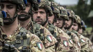 Esercito Italiano, in una circolare si legge: “raggiungere massima efficienza di tutti i mezzi e dell’artiglieria”