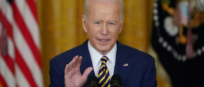 Biden: “Putin è un criminale di guerra”. Mosca: “Parole imperdonabili”