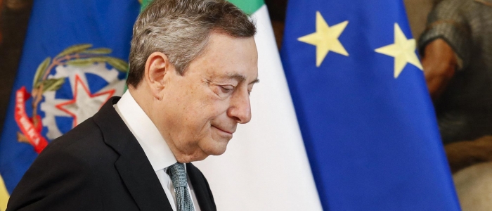 Dl Ucraina, nessun accordo con la maggioranza. Draghi: “Rispetteremo gli impegni con la Nato”