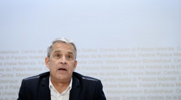 Svizzera, no vax rapisce il presidente della Commissione per le vaccinazioni. Ucciso dalla polizia