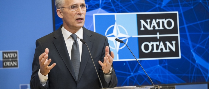 Nato, Stoltenberg: “La Nato sosterrà l’Ucraina per vincere la guerra”