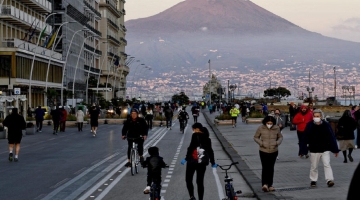 Covid, Campania: contagi in calo. Tasso di positività al 14,55%