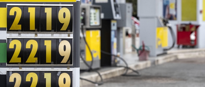 Caro benzina, prezzi dei carburanti ancora in aumento