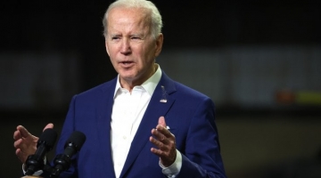 Biden: “Zelensky non ha creduto agli avvertimenti prima della guerra”