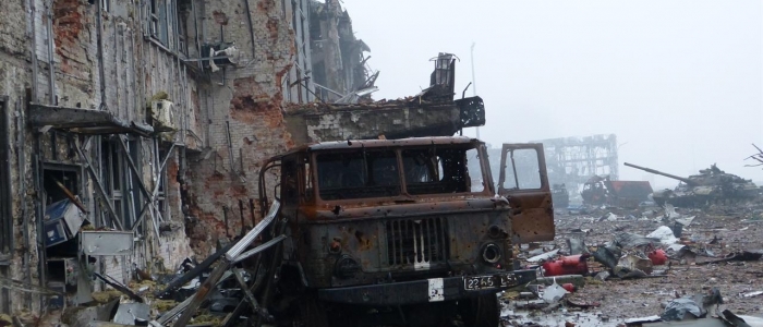 Ucraina, continuano i bombardamenti. Per Mosca “l’Ucraina con i vecchi confini non esiste più”