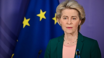 Ue, Von del Leyen: “Concederemo all’Ucraina lo status di candidato”