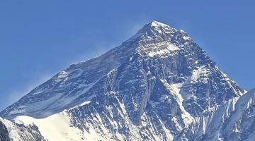Temperature elevate anche sull’Everest, a rischio il capo base