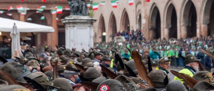 Molestie al raduno degli alpini, la procura di Rimini chiede l’archiviazione