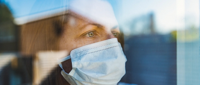 Covid, le nuove regole: quarantena breve e nessuna restrizione per gli asintomatici