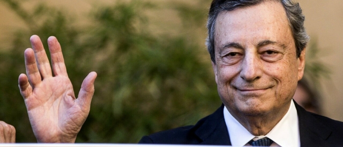 Mario Draghi si è dimesso, accolto da un lungo applauso in Aula