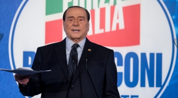 Elezioni, Berlusconi al Senato. “Meloni premier sarebbe adeguata”