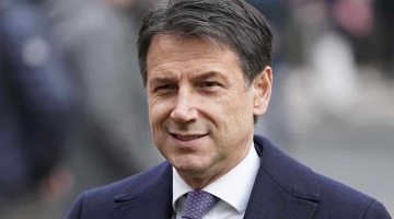 Elezioni, la proposta di Conte: “Ridurre orario di lavoro a parità di salario”