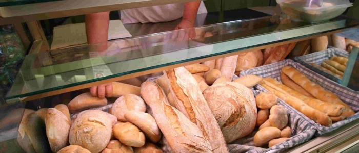 Inflazione, prezzo del pane in Europa in aumento del 18%