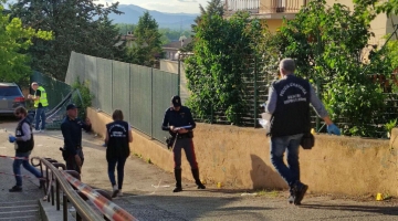 L’Aquila, incidente asilo: negligenza madre ma recinzione non sicura