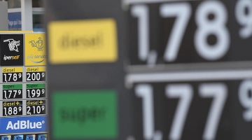 Benzina e gasolio, inizia il 2023 con aumento prezzi di 20 centesimi