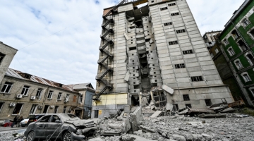 Ucraina, continuano i bombardamenti. Allarme aereo in tutto il Paese