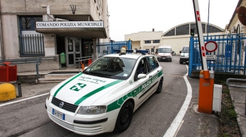 Brescia, vigile riscuoteva le multe in contanti per la cocaina